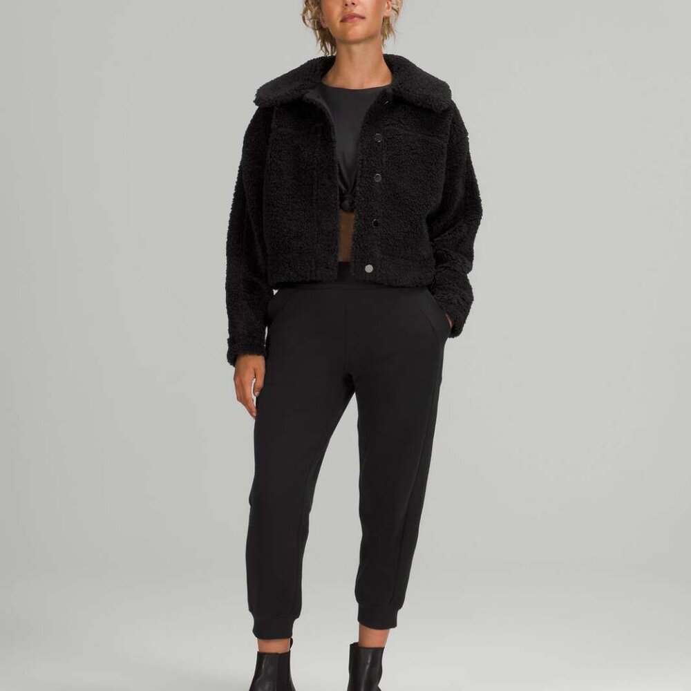 Lululemon NWOT black fleece textured button teddy jacket